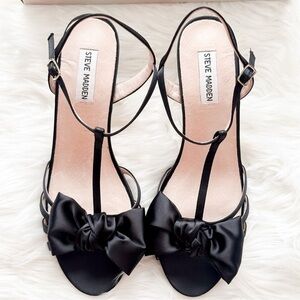Steve Madden Black Sandals with Bow Detail